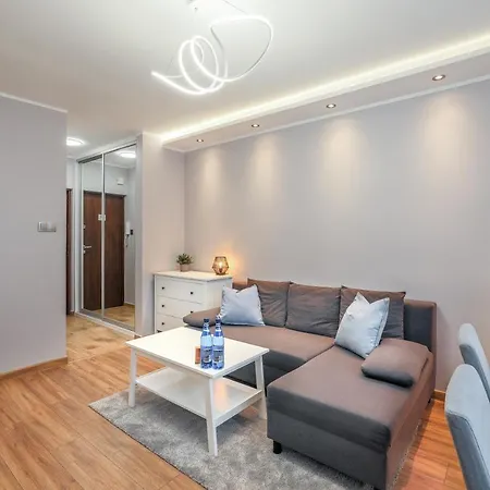 Ap Piastowska 아파트 *